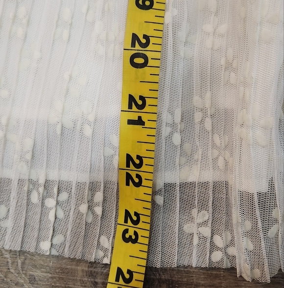 J.Crew Cream Camisole Top Size Medium - Picture 2 of 5